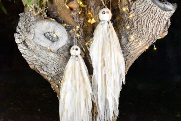 DIY Halloween Primitive Ghosts